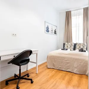 Хостел Nice Central City Room, Вена