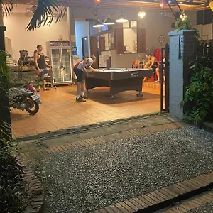 Aurora Backpackers 旅馆 琅勃拉邦