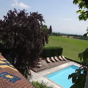 https://auberge-des-chasseurs.hotels-rhonealpes.com