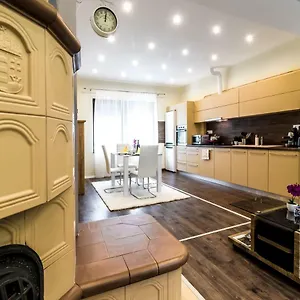 Spotlight Apartmanház Szeged