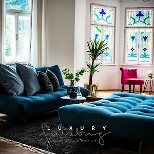 luxury-apartment-in-town.saalbachhinterglemmhotels.com/