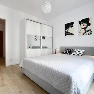 apartament-el-rojo-z-garazem.kolobrzeghotels.com/