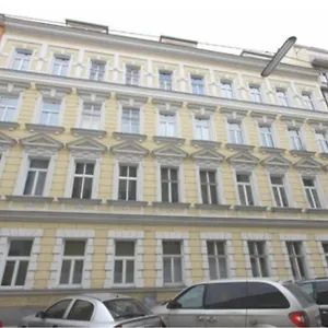 Momore Viena