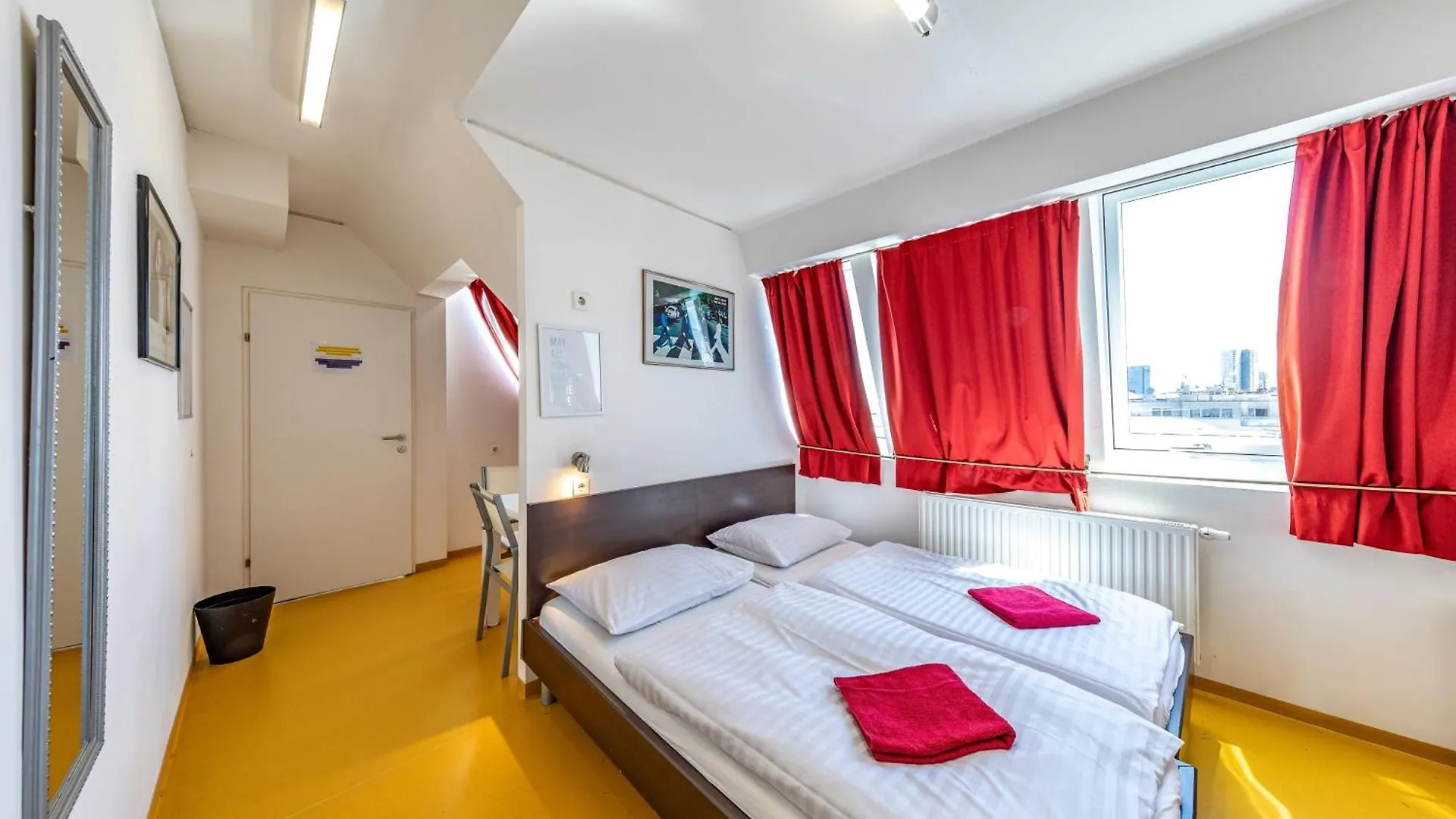 A&T Hotel & Hostel Viena 0*,  Austria